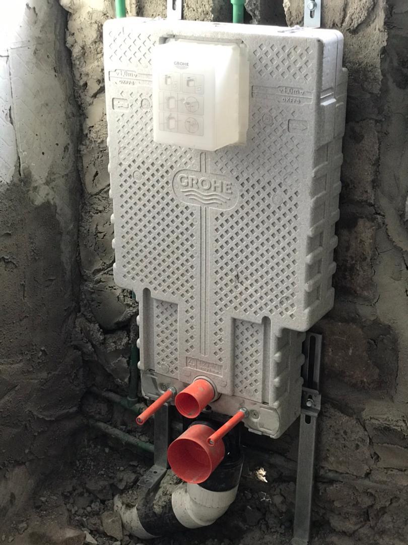 Concealed cistern plumbing detail